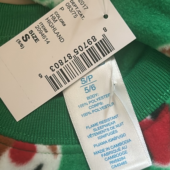 NWT Children’s Place Unisex Two Piece Christmas Holiday Flannel Pajama Set - Picture 9 of 10